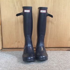 Hunter Original Tall Gloss rain boot,  size 7
